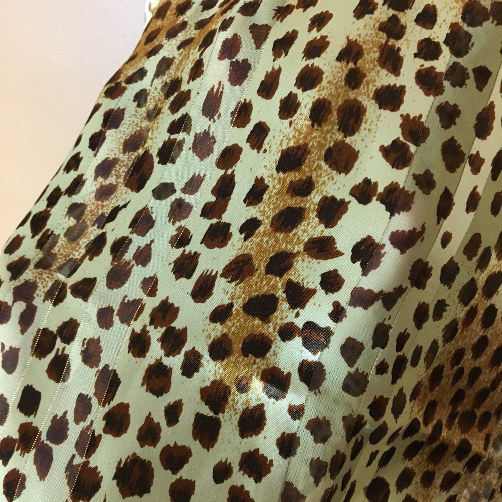VINTAGE / Cheetah Print + Gold Blouse - Picture 7 of 7